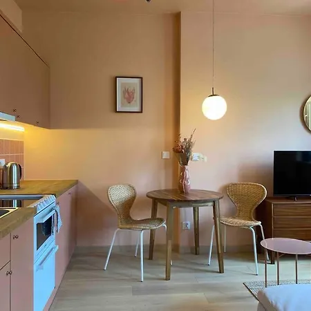 The Most Adorable Studio In *