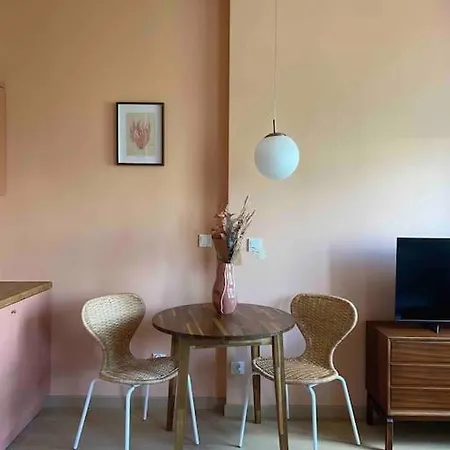 Apartment The Adorable In